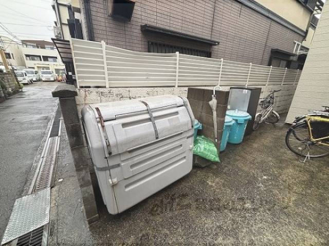 ゴミ置き場