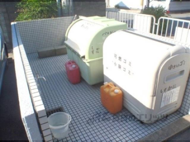 ゴミ置き場