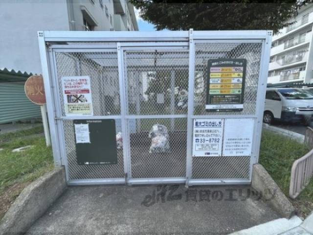 ゴミ置き場
