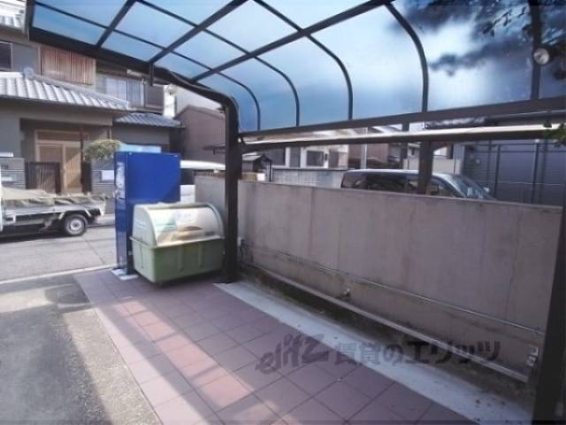 ゴミ置き場