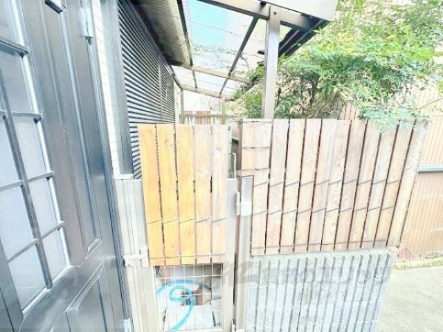 庭入口
