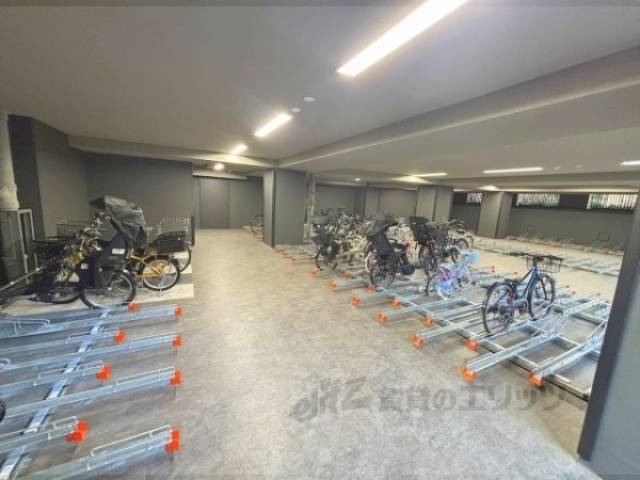 駐輪場