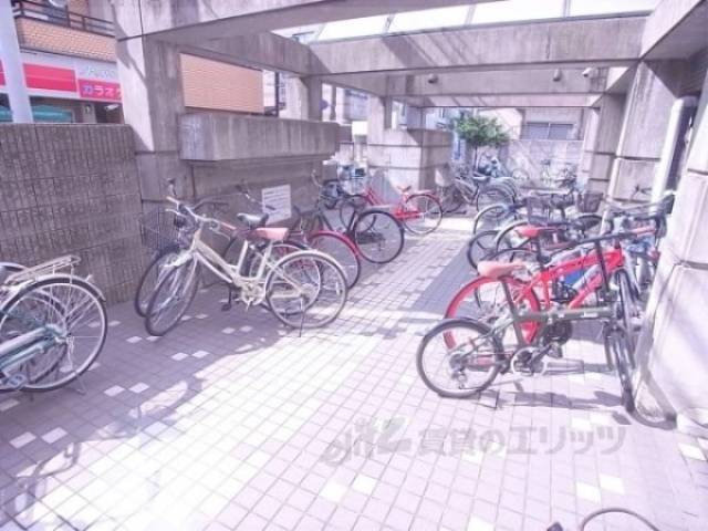 駐輪場