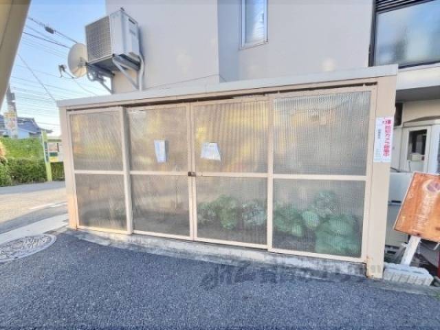 ゴミ置き場