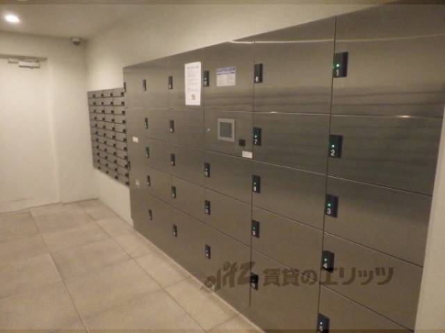 宅配ボックス