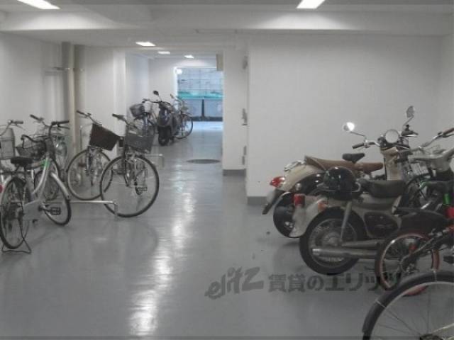 駐輪場