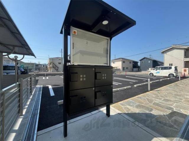 宅配ボックス