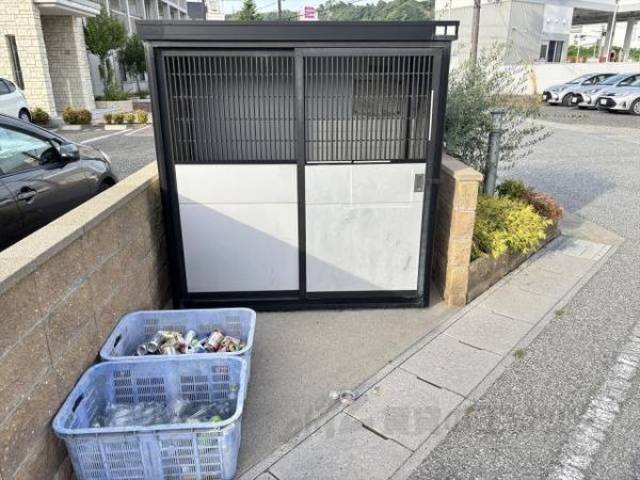 敷地内ゴミ庫