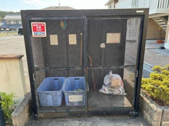 敷地内ゴミ庫