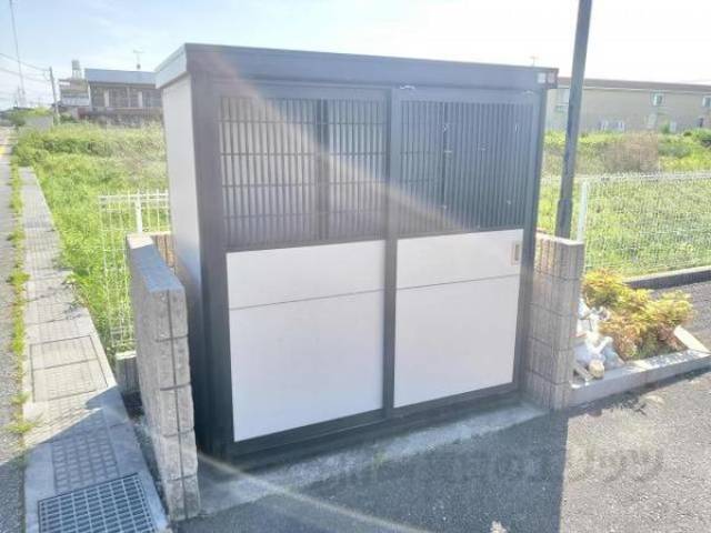 敷地内ゴミ集積庫