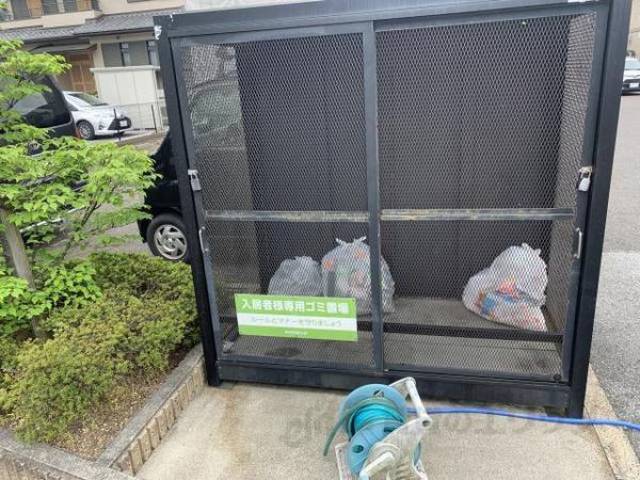 敷地内ゴミ集積所