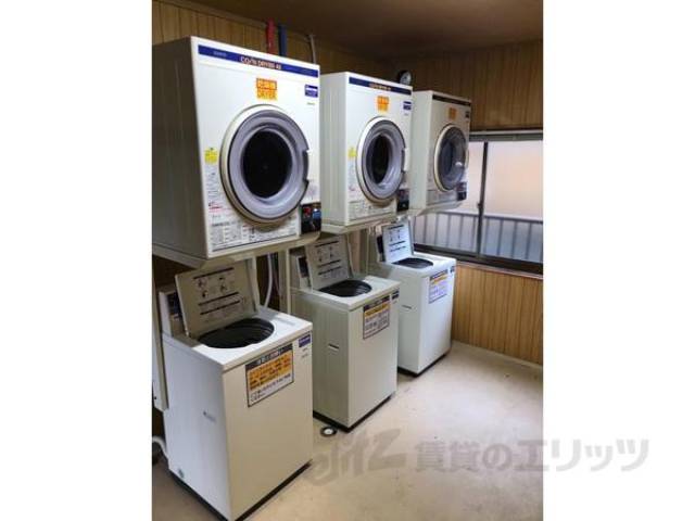 コインランドリー