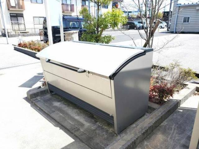 敷地内ゴミ集積庫