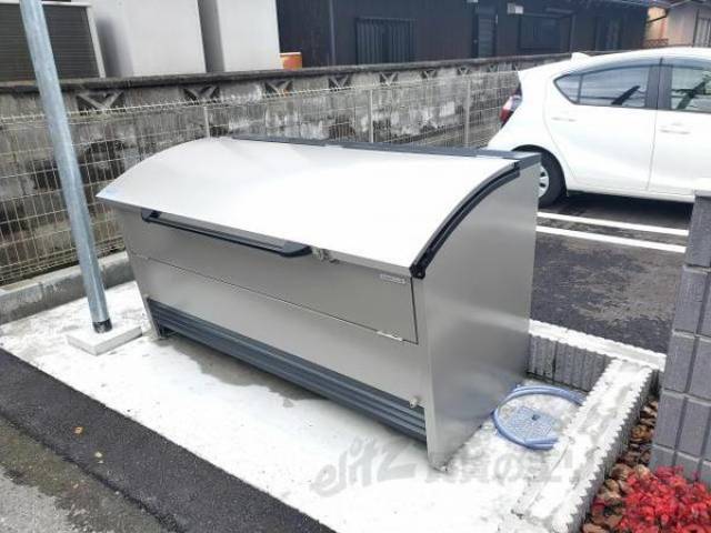 敷地内ゴミ集積庫