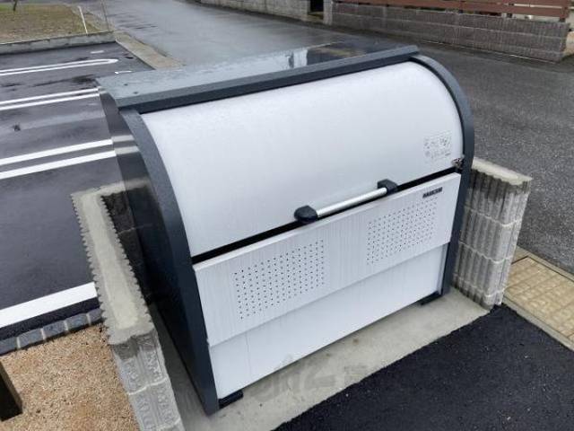 敷地内ゴミ集積庫