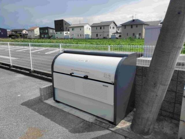 敷地内ゴミ集積庫