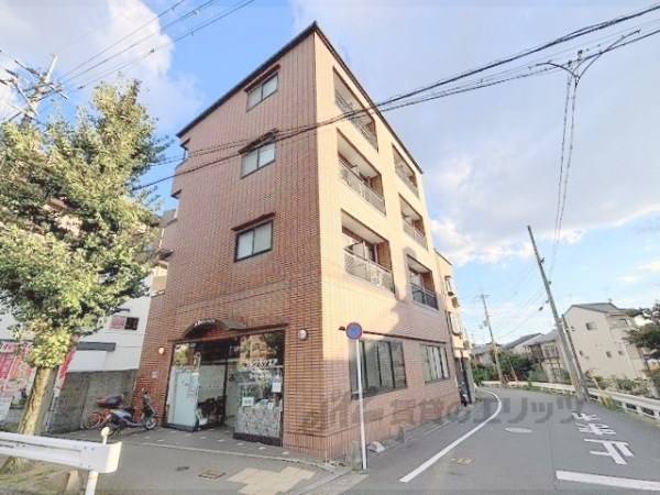 001037の外観写真