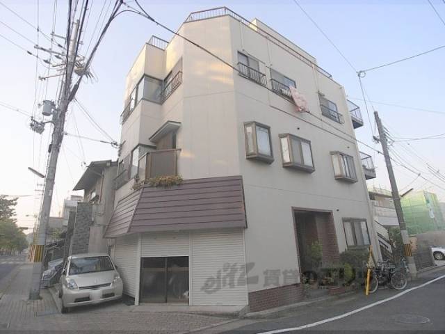 ドールハウス外観写真1