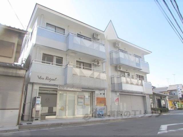 ヴィラ・ロイヤル外観写真1