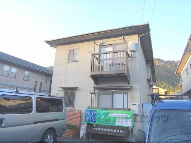 ウノ・ア・エレ外観写真3