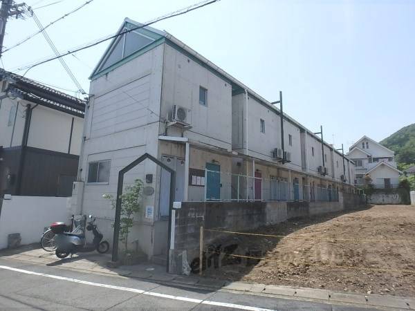 001076の外観写真