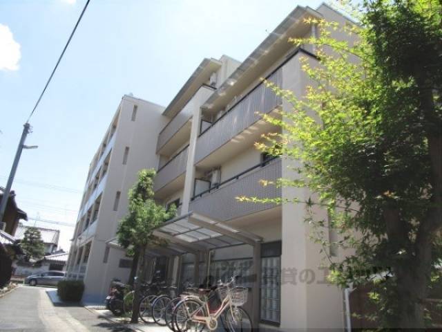 グランレブリー桂有栖川２外観写真2