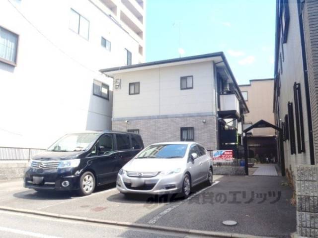 メゾン岡田外観写真2