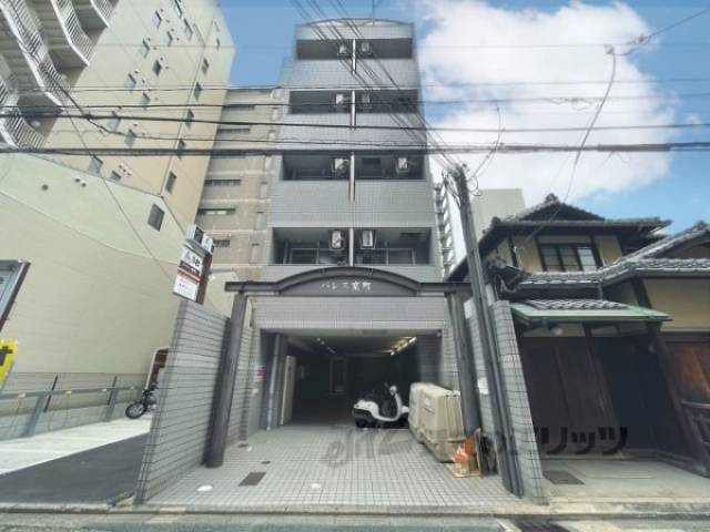 パレス室町外観写真1