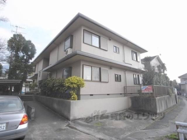ハウス岩倉外観写真2