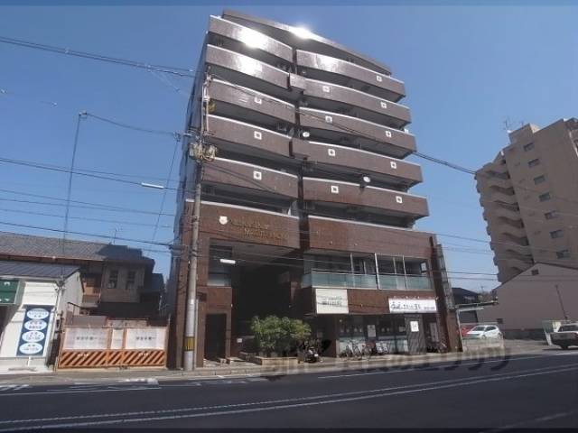 ヴィランセンワ丸太町外観写真1