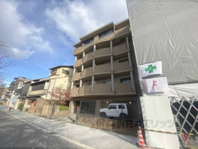 メゾンパーマネンス外観写真2