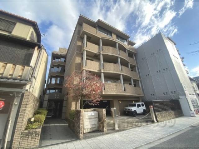 メゾンパーマネンス外観写真3