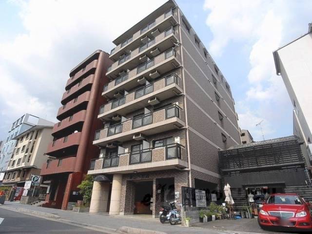 コモドエスペシオ勝山外観写真1