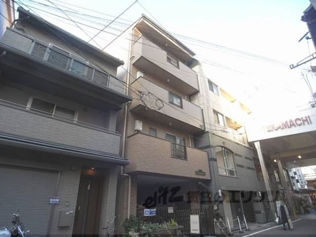 Ｌ’ｈａｂｉｔａｔｉｏｎ(ラビタシオン)外観写真1