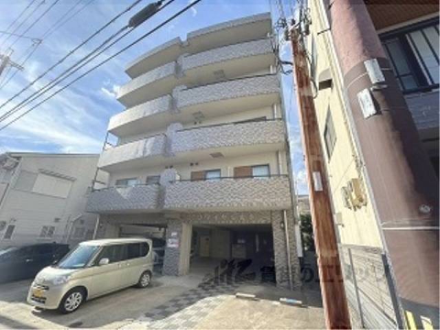 ロワイヤル太秦外観写真3