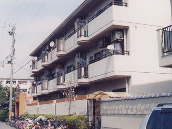 001795の外観写真