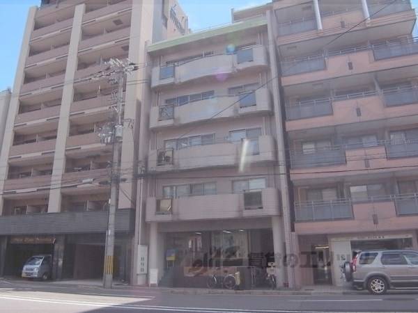 001799の外観写真