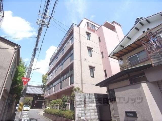 ピュア衣笠外観写真2