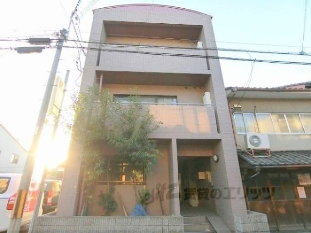 ＰＡＲＫ　ＳＩＤＥ　秀泉外観写真2