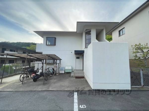 002042の外観写真