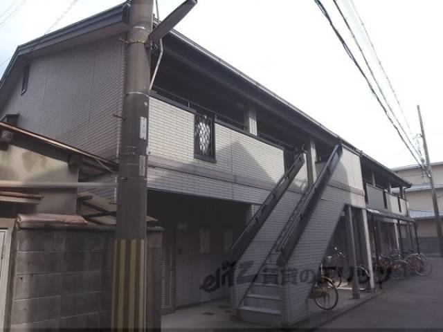 クィーンズコートＹ棟外観写真1