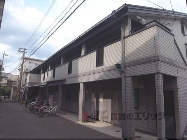 クィーンズコートＹ棟外観写真2