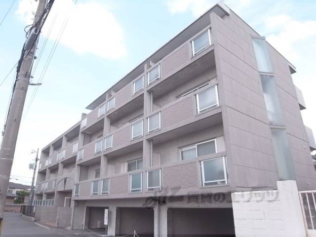 Ｒｏｙａｌ　Ｐａｒｋ外観写真2