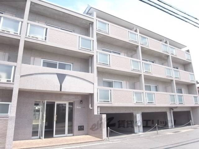 Ｒｏｙａｌ　Ｐａｒｋ外観写真3