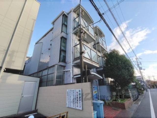 メゾン・メルヴェール外観写真2