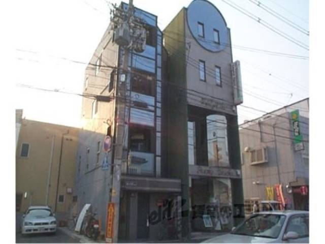 ビィリス五条外観写真1