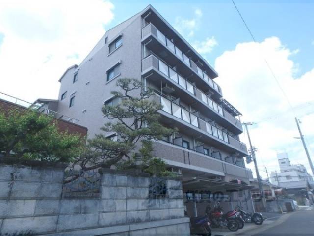 リバース桐山外観写真2