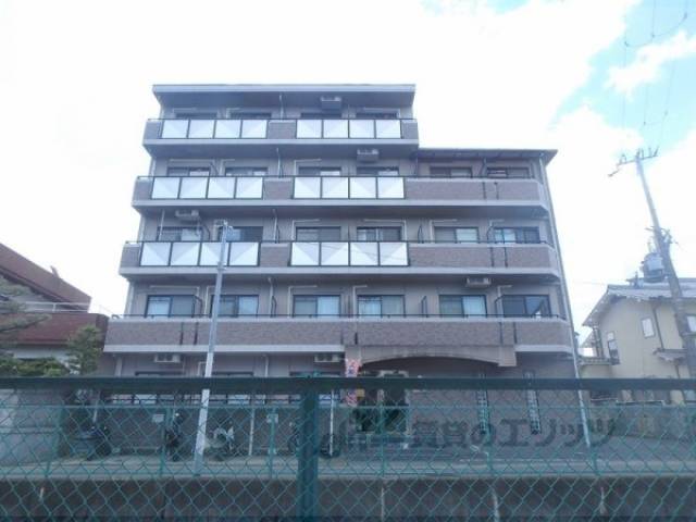 リバース桐山外観写真3