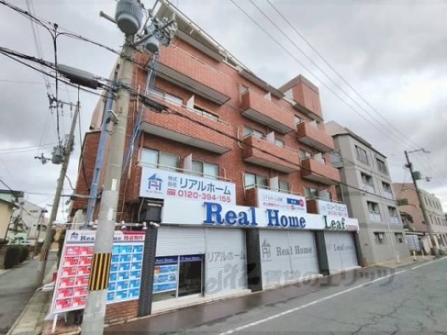 ライブカントリーエイト外観写真1