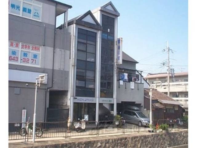 リバーサイド墨染外観写真1